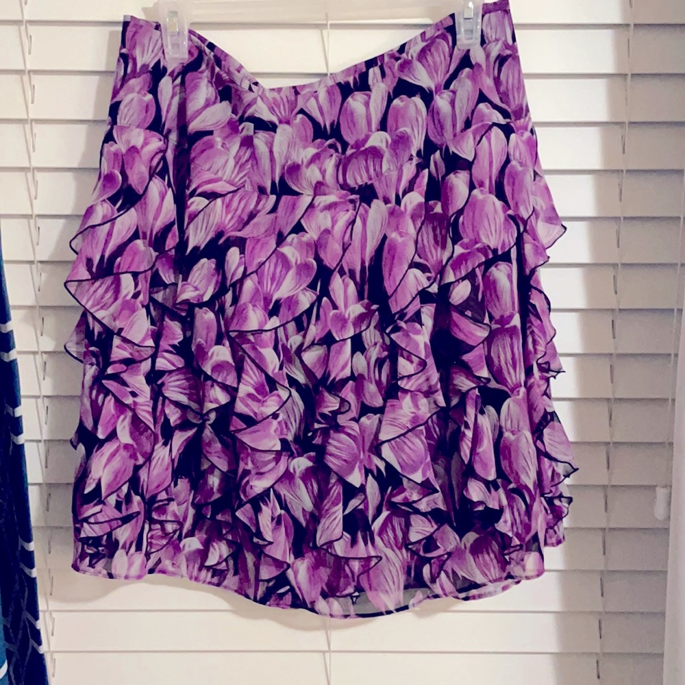 Mini ruffle skirt